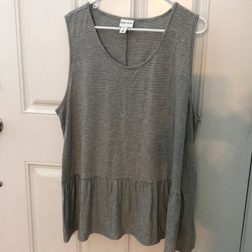 Ava & Viv Women’s Sleeveless Top